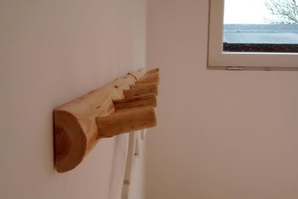Modern En Sfeervol Appartement Aan Zee Met Airco Заутеланде Екстериор снимка
